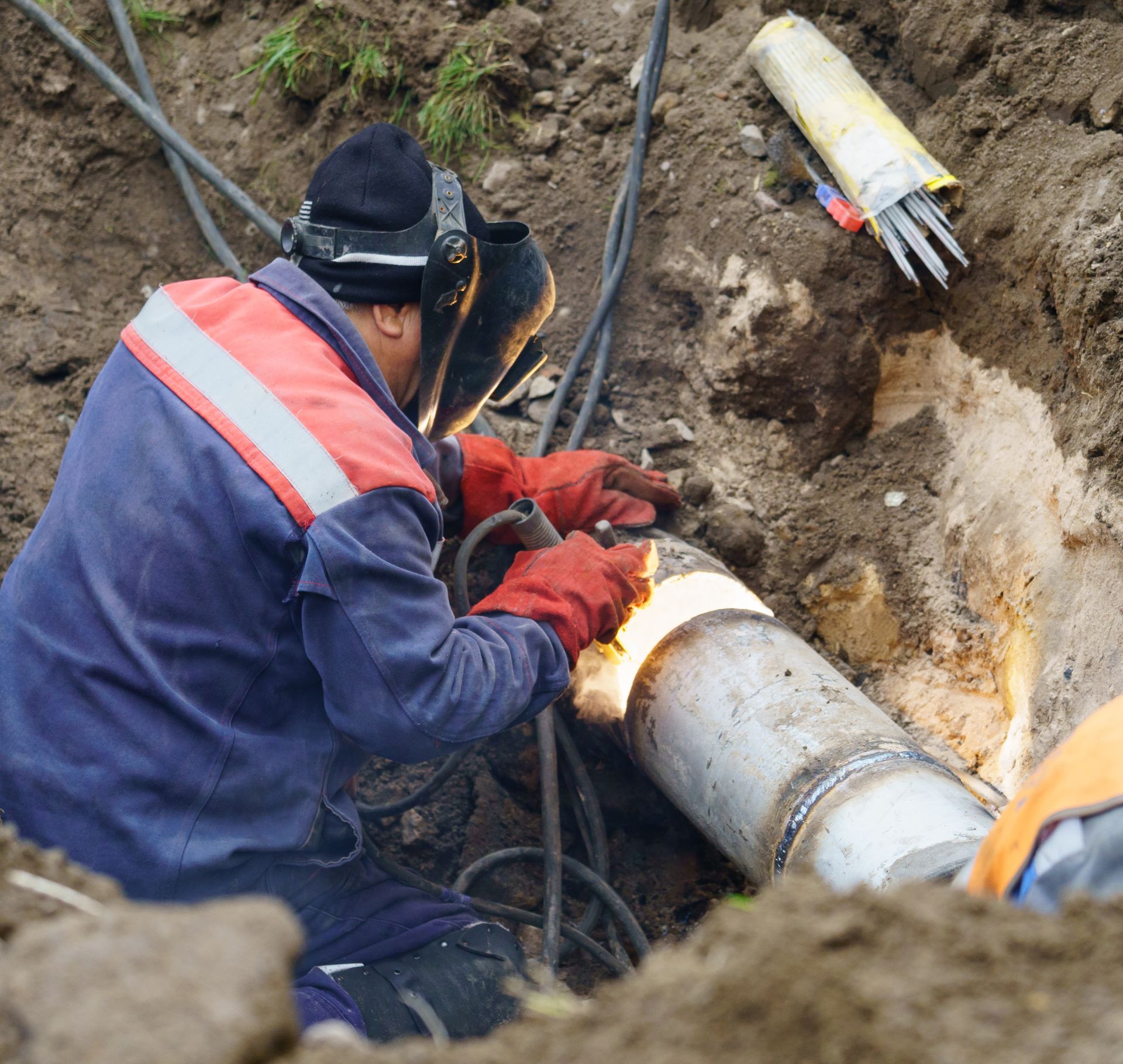 how to find a water leak underground